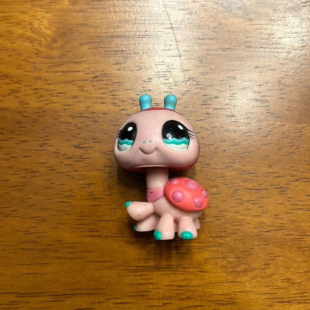 AUTHENTIC LPS Ladybug 2008